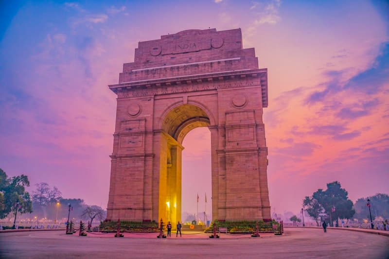 Flights from London Heathrow to Delhi, India